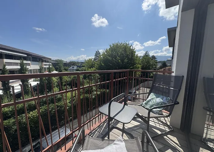 Lejlighed Grand A Thonon, Pres Du Avec Parking - Fr-1-498-118 *